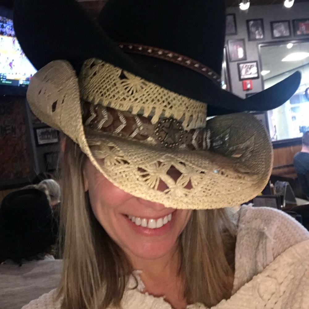 Meet your Posher, Amy